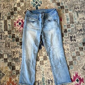 American Eagle Light Wash Jeans